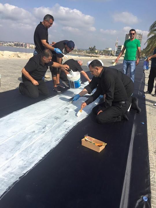 Liban : le plus grand drapeau husseinite du monde à Tyr+photos