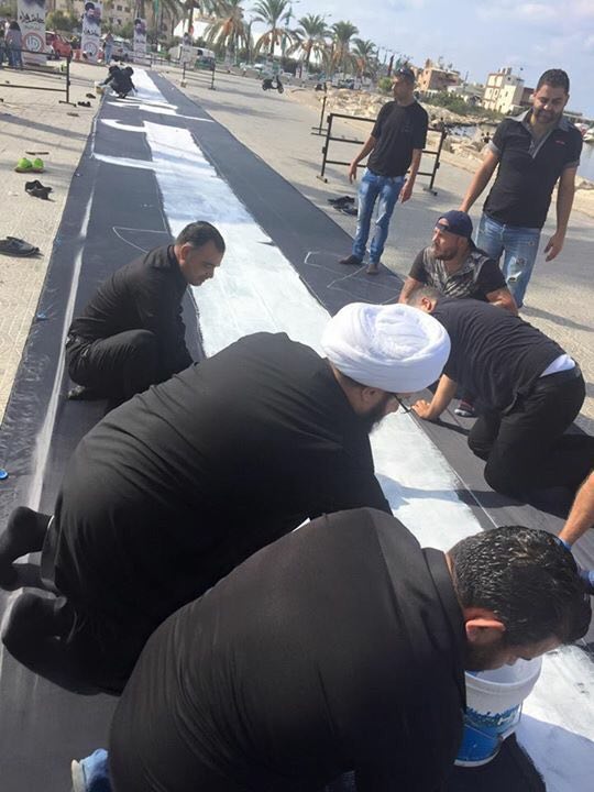 Liban : le plus grand drapeau husseinite du monde à Tyr+photos