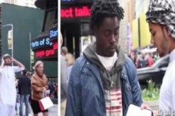 Les r&eacute;actions à la lecture du Saint Coran dans les rues de New York+vid&eacute;o