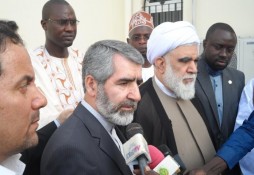 Ayatollah Hassan Akhtari a appelé à l'union des musulmans face aux terroristes