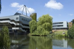Réunions sur l’art islamique à l’université anglaise de York
