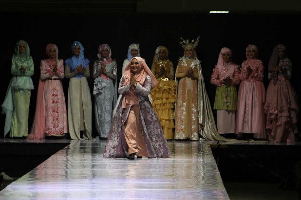 Premier défilé de vêtements islamiques à Tokyo+photos