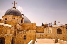 Diffusion de l’adhan du haut des &eacute;glises de Nazareth en protestation contre la nouvelle loi sioniste