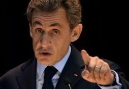 Aux élèves qui ne mangent pas de porc, Nicolas Sarkozy préconise Aux élèves qui ne mangent pas de porc, Nicolas Sarkozy préconise