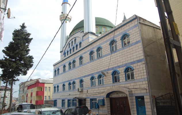 Il y a 40 mosquées chiites à Istanbul+photos Il y a 40 mosquées chiites à Istanbul+photos