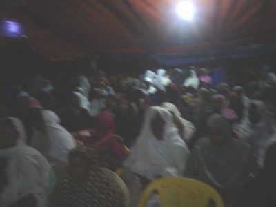 Guinée :lecture du saint Coran et prière toute la nuit du Maouloud Guinée :lecture du saint Coran et prière toute la nuit du Maouloud