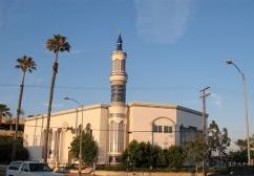Los Angeles : des fidèles violemment attaqués près d'une mosquée Los Angeles : des fidèles violemment attaqués près d'une mosquée