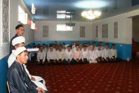 Lutte contre l’extr&eacute;misme : le Kazakhstan interdit l’&eacute;ducation religieuse à l’&eacute;tranger