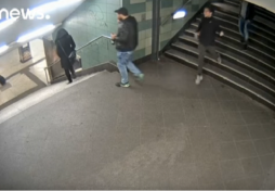 Allemagne: l'homme ayant poussé une jeune fille voilée dans le métro de Berlin a été arrêté Allemagne: l'homme ayant poussé une jeune fille voilée dans le métro de Berlin a été arrêté