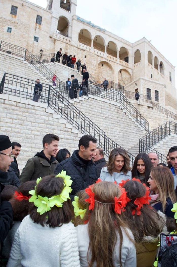 Noël en Syrie: le pr&eacute;sident syrien et son &eacute;pouse visitent le couvent de Saïdnaya+photos
