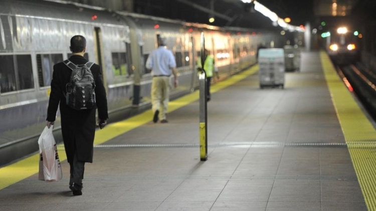 New York : une employ&eacute;e voil&eacute;e de transport agress&eacute;e