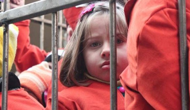 Daech brûle une petite fille