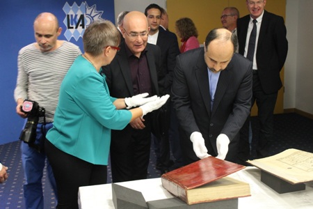 L’Allemagne a remis à l’ambassade iranienne des manuscrits coraniques