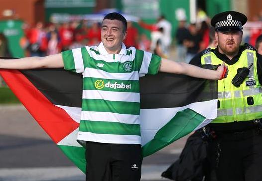 Soutien à la Palestine dans un stade de football écossais