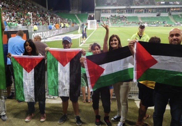Drapeaux palestiniens à Saint-Etienne Drapeaux palestiniens à Saint-Etienne