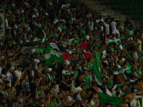 Drapeaux palestiniens à Saint-Etienne Drapeaux palestiniens à Saint-Etienne