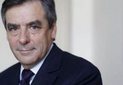 François Fillon persiste sur le contrôle administratif du culte musulman François Fillon persiste sur le contrôle administratif du culte musulman