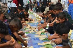 La plus longue nappe du monde pour les pèlerins de Karbala