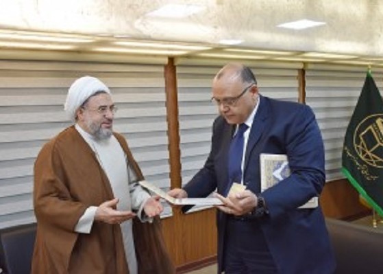 Le cheikh d’Al-Azhar invit&eacute; à participer à la Conf&eacute;rence internationale sur l'unit&eacute; islamique à T&eacute;h&eacute;ran
