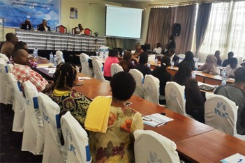Conférence au Kenya sur l’influence de la morale sur la violence et l’extrémisme Conférence au Kenya sur l’influence de la morale sur la violence et l’extrémisme