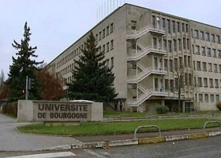 Islamophobie en France : revendication des attaques au couteau à l'universit&eacute; de Bourgogne