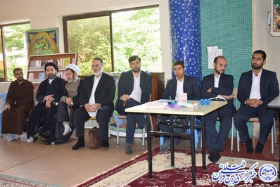 Un groupe iranien de Tawasheeh en Tanzanie Un groupe iranien de Tawasheeh en Tanzanie