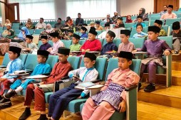 Début des compétitions de mémorisation et de commentaire coraniques au Brunei Début des compétitions de mémorisation et de commentaire coraniques au Brunei