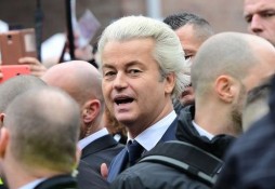 Pays-Bas : Geert Wilders lance une campagne anti-islam Pays-Bas : Geert Wilders lance une campagne anti-islam