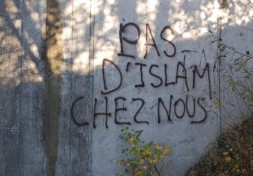 La majorit&eacute; des Canadiens considère les musulmans comme une menace