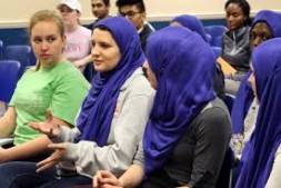 Présentation de la philosophie de l’Hijab dans une université américaine