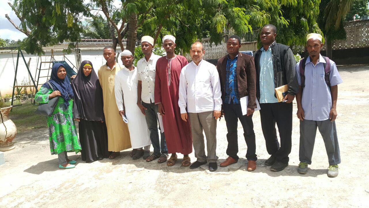 Photos des lecteurs et des m&eacute;morisateurs tanzaniens