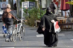 L’Allemagne interdit partiellement le voile int&eacute;gral
