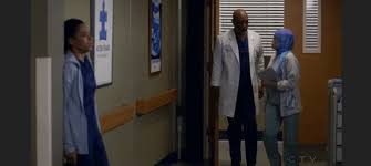 Grey’s Anatomy: les fans choqu&eacute;s par l’apparition d’une m&eacute;decin voil&eacute;e