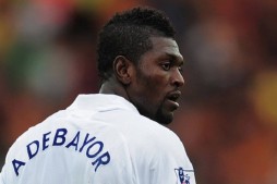 Le footballeur togolais de Tottenham embrasse l’islam