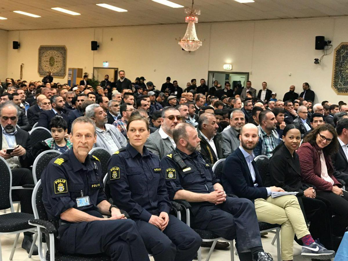 Suède : r&eacute;union en protestation contre l’incendie criminel au centre islamique imam Ali(as)