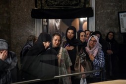 Exposition du manteau du Prophète (psl) à Istanbul