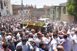 Egypte : scandale autour de l’enterrement du lecteur coranique dans sa maison