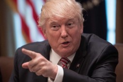 D&eacute;mission de trois journalistes de CNN après la publication d’un article sur Trump