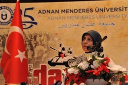 Première ambassadeure voil&eacute;e dans l’histoire de la Turquie