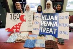 Sensibilisation au hijab à travers la fête nationale canadienne