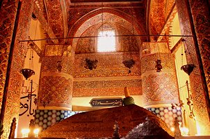 Le mausolée de Rûmi, point de rencontre de l’architecture, de la culture et des lettres islamiques