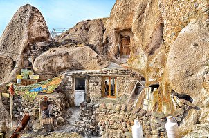 Kandovan est l'un des trois villages troglodytiques du monde