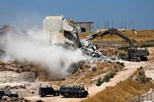 Destruction des maisons de Palestiniens en banlieue de Qods occupée