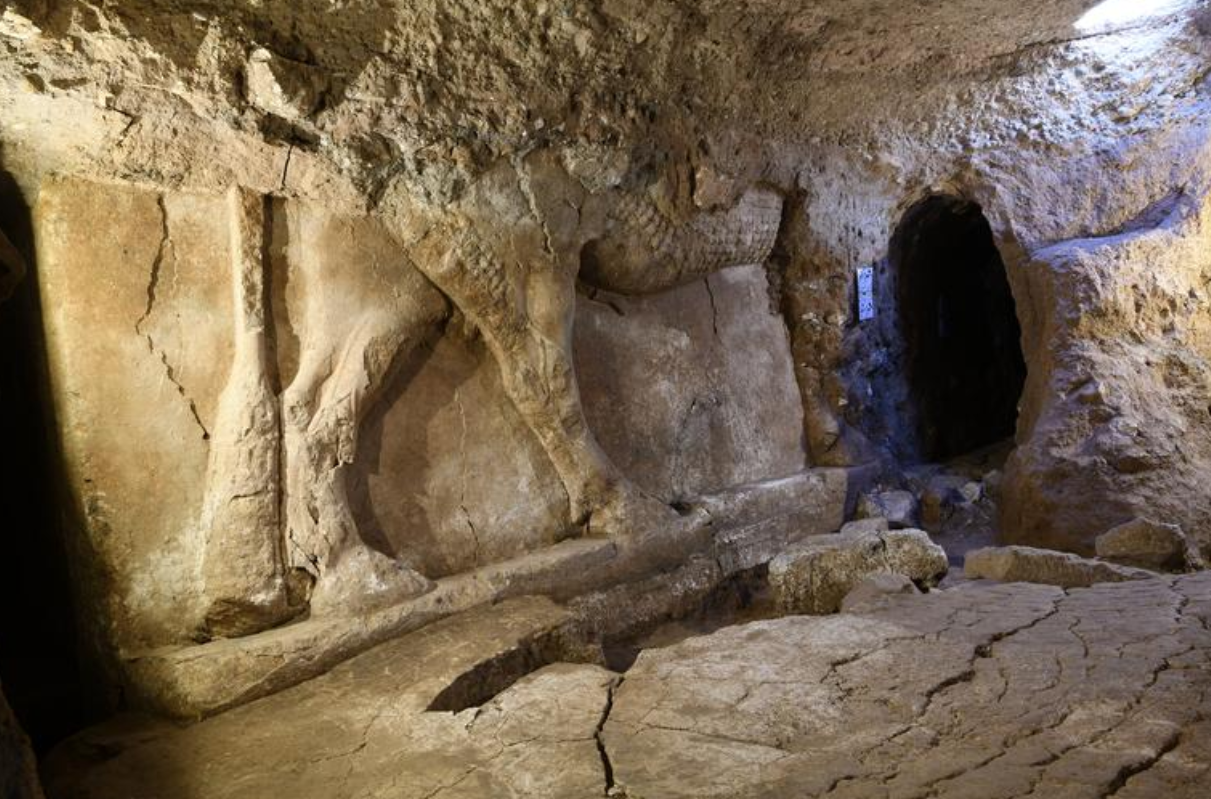 Un palais assyrien découvert sous les ruines d'une mosquée détruite par Daech à Mossoul