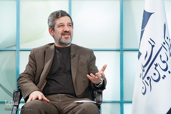 Hussein Kanani Moghaddam, expert en questions politiques