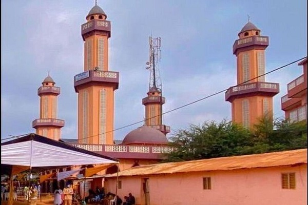 Les églises et les mosquées africaines obligées de tenir une comptabilité