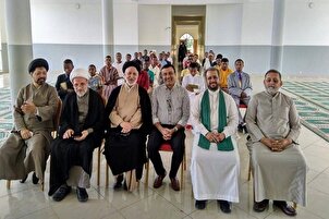 Lecture du Coran en chœur à la mosquée Imam Reza (as) au Madagascar