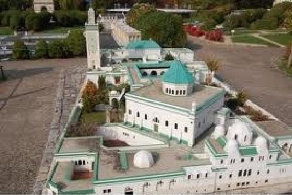 La Grande Mosquée de Paris dénonce la stigmatisation des musulmans français