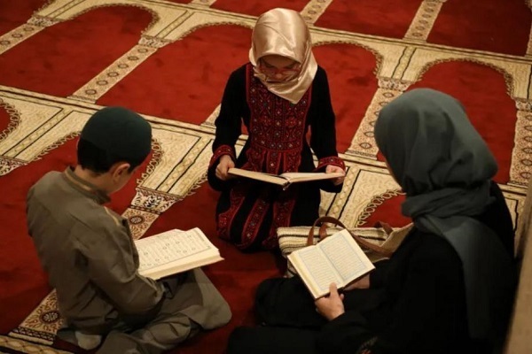 Les réunions coraniques à la mosquée de Quds contribuent au renforcement de l’identité islamique