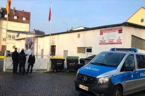 Des néonazis ont envoyé des messages menaçants à une mosquée du nord de l'Allemagne